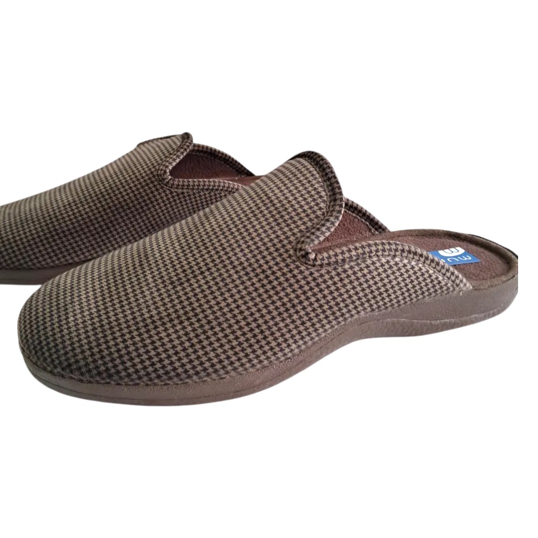 Muro Men Brown Slippers