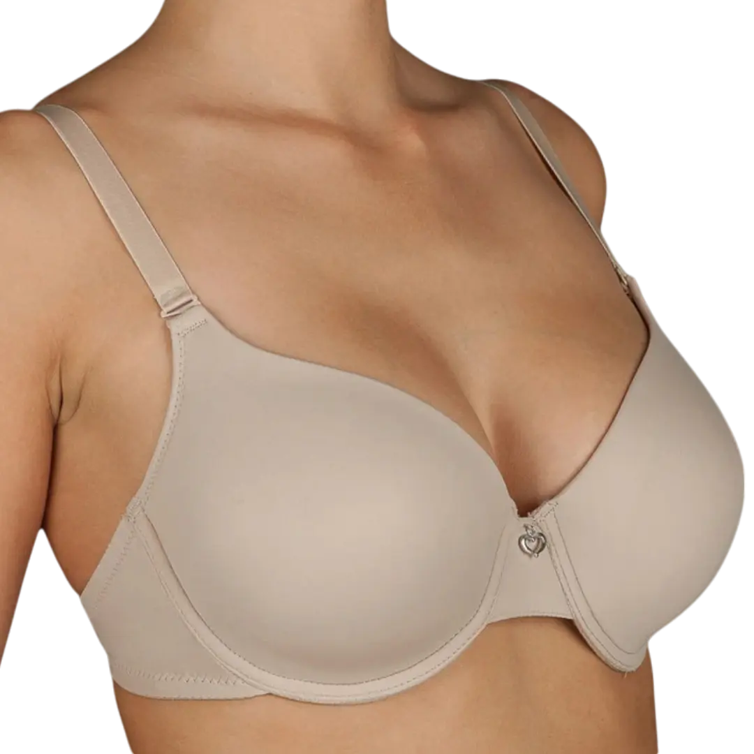 Selene Rosa C bra in tierra