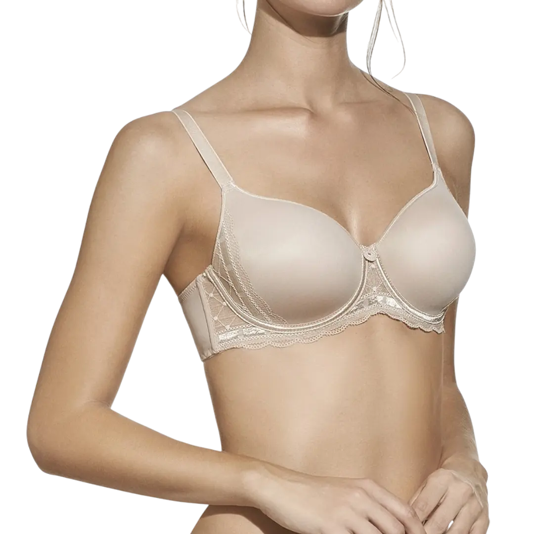 Selene Desire bra in tierra